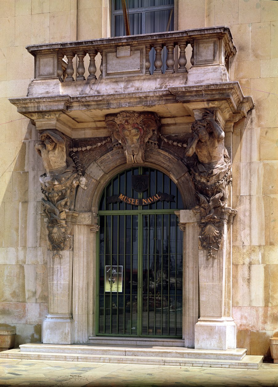Ansicht des Museumseingangs mit Atlanten, die den Balkon stützen von Pierre Puget