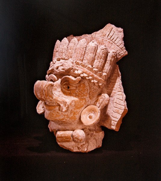 Kopfteil einer großen Urne, Oaxaca von Pre Columbian Pre Columbian