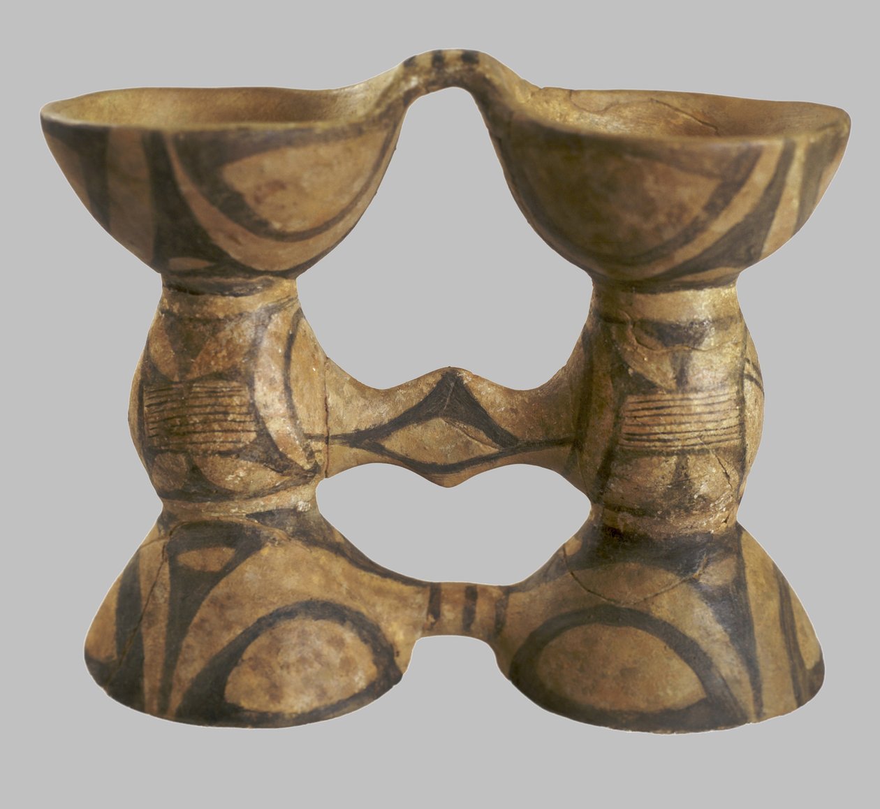 Binokulär-Form Gefäß, 4250-3850 v. Chr. von Prehistoric Russian Culture
