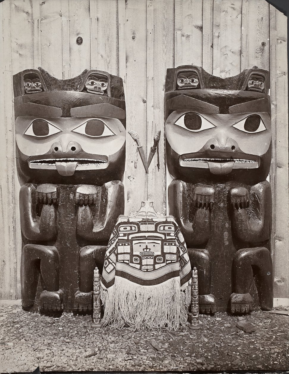 Artefakte, Queen Charlotte Islands, British Columbia von Richard Maynard