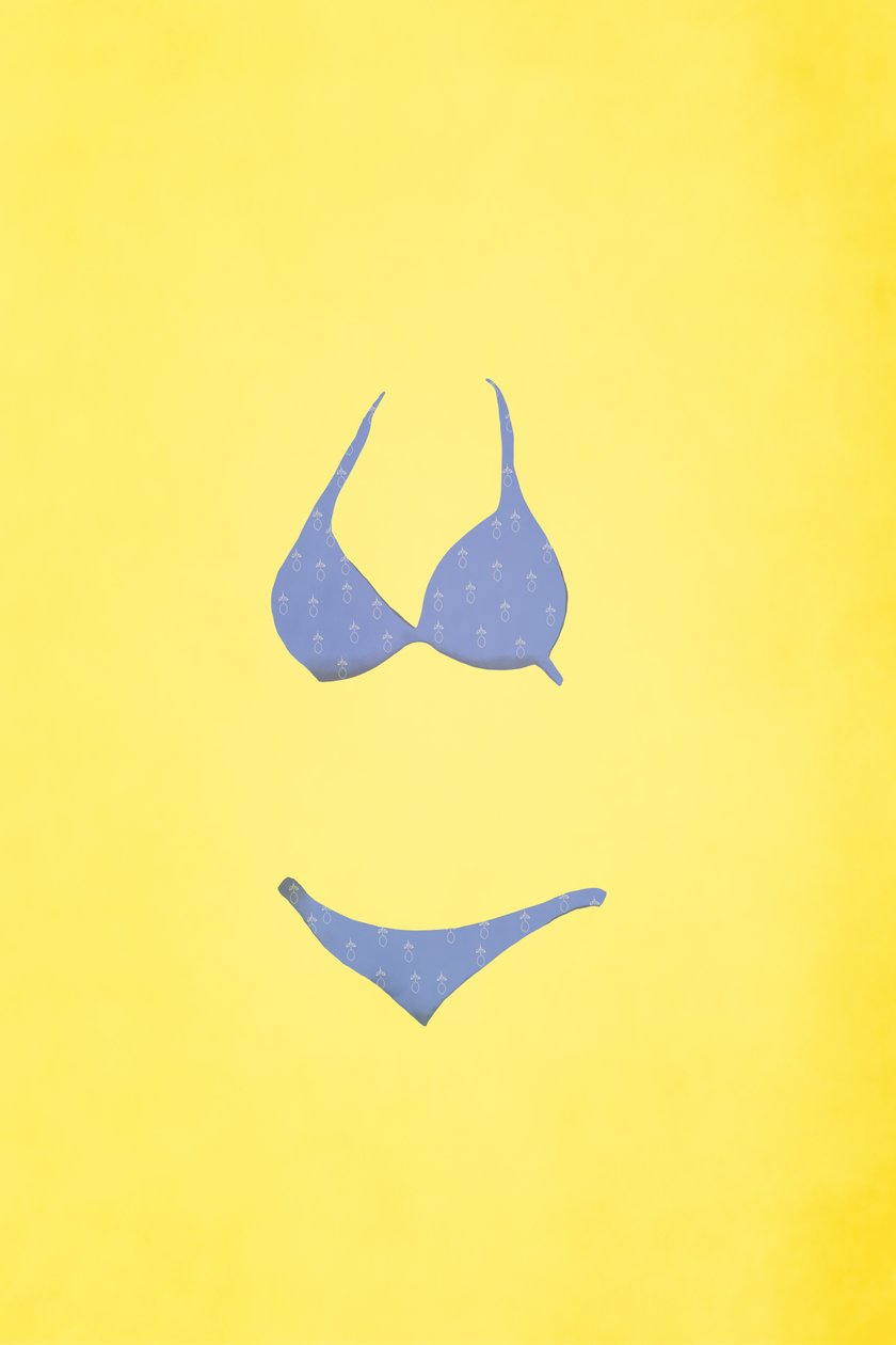Bikini Vorderseite, 2022 von Roberta Murray