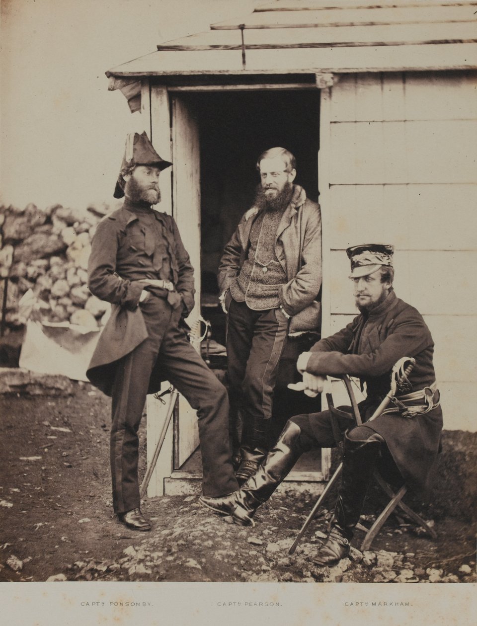 Offiziere im Stab von Generalleutnant Sir George Brown, aus einem Album von 52 Fotografien im Zusammenhang mit dem Krimkrieg, 1855 von Roger Fenton