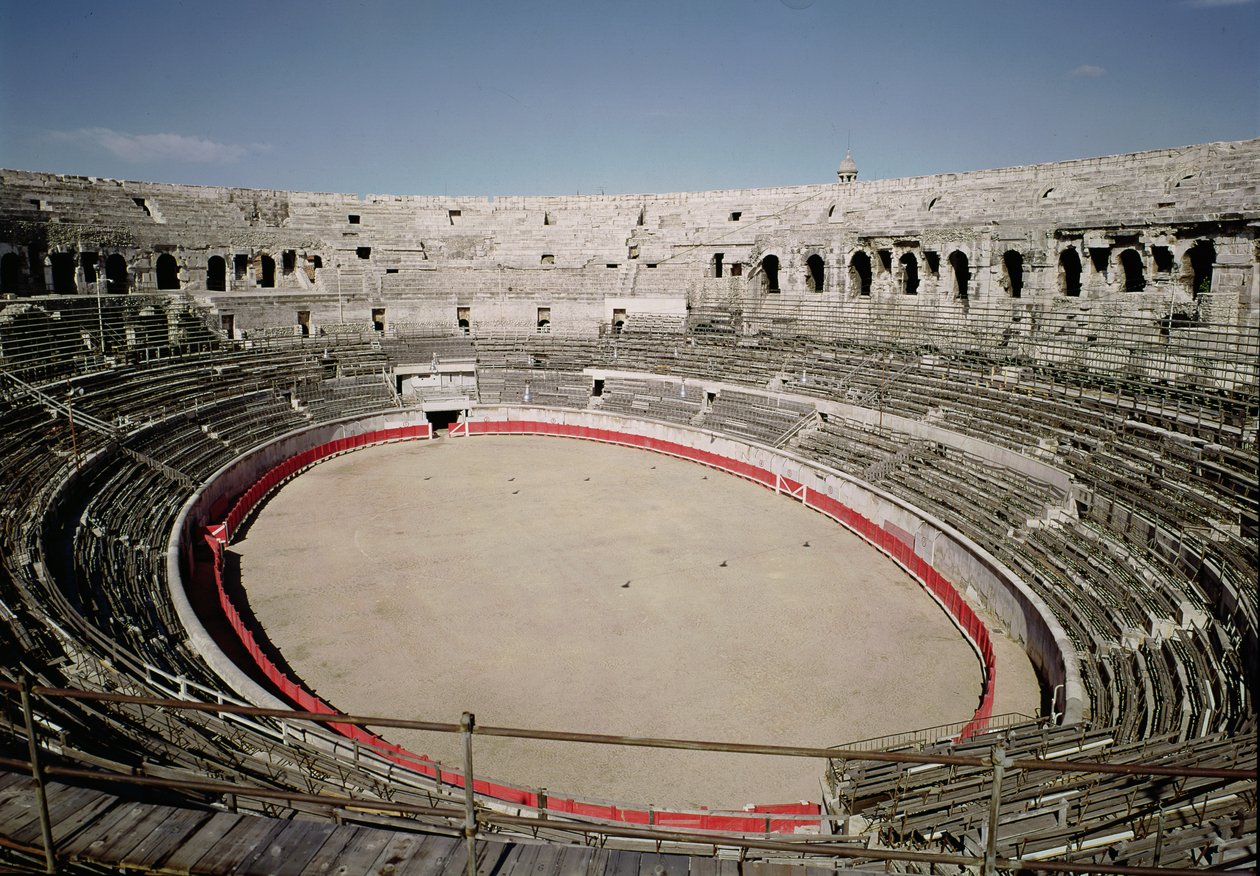 Innenansicht des Amphitheaters von Roman