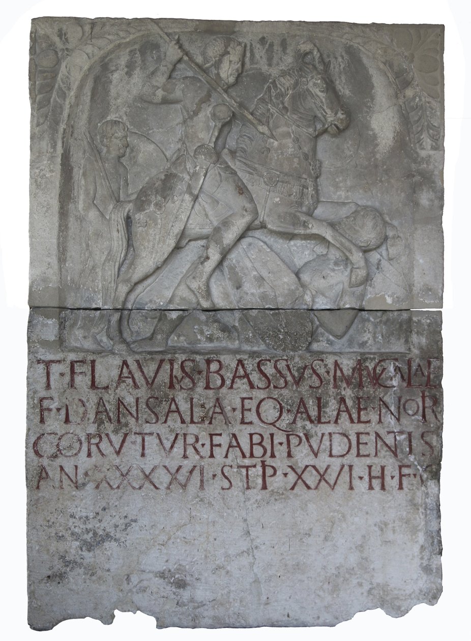 Grabstein des flavischen Eques Alaris (Ala-Kavallerist) Titus Flavius Bassus, Sohn von Mucala. Ein Dansala von Roman