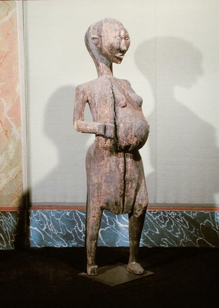 Statue einer schwangeren Frau von School African