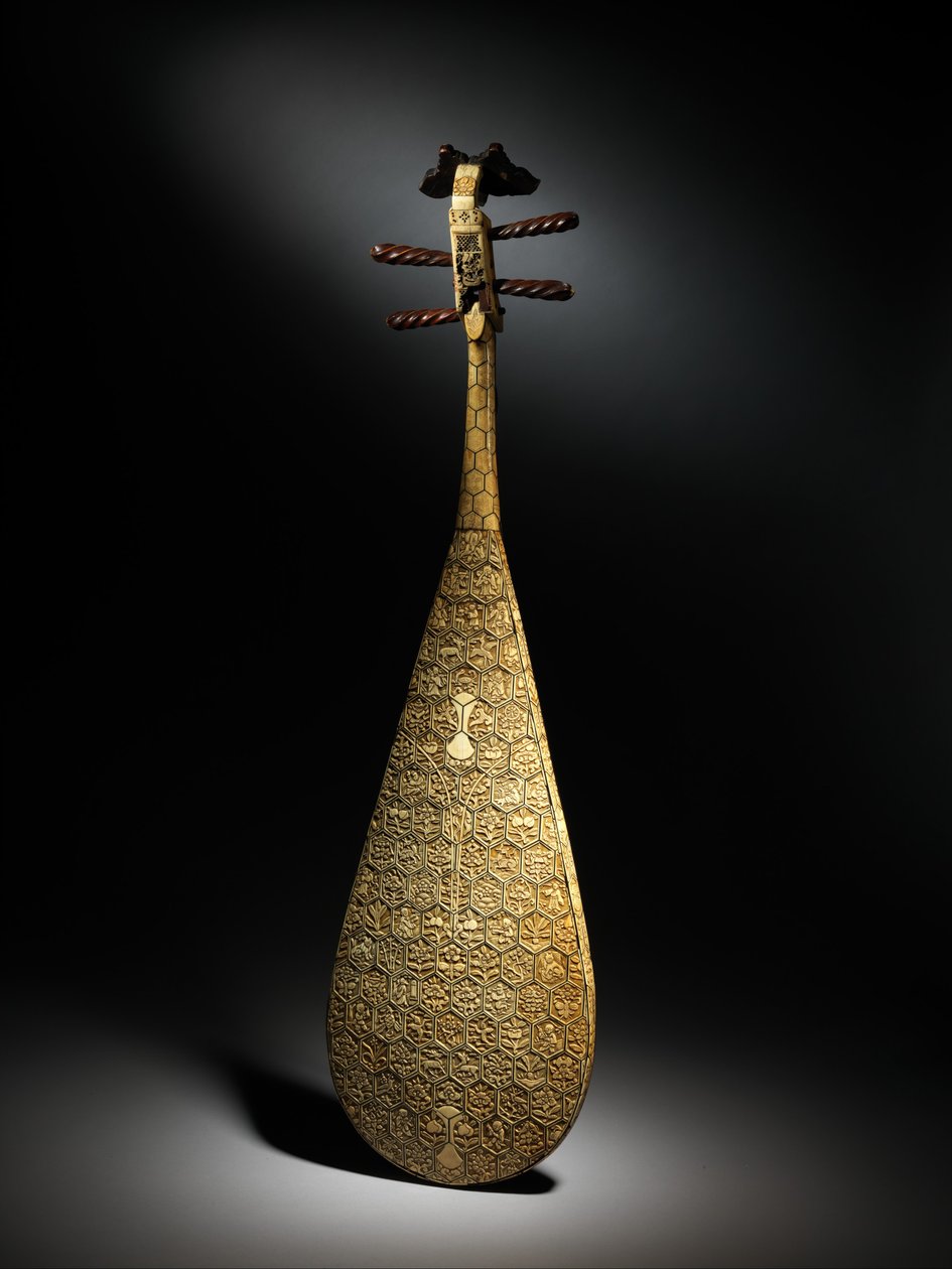 Pipa, ca. 1600 (Holz, Elfenbein, Knochen, Seide) von School Chinese