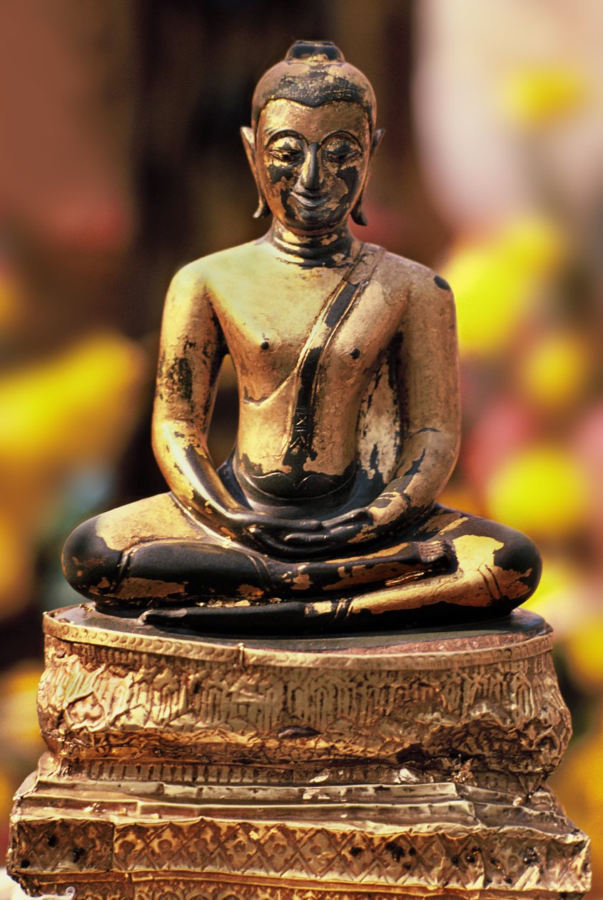 Der Buddha namens Phra Keo Don Tao von Thai School