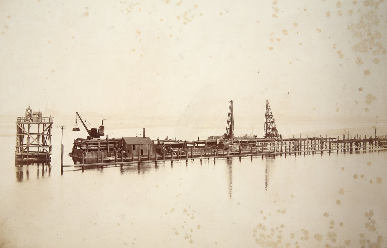 Pfahlrammen, Bau des Gantry, Blick über den Mersey nach Widnes von Thomas Birtles