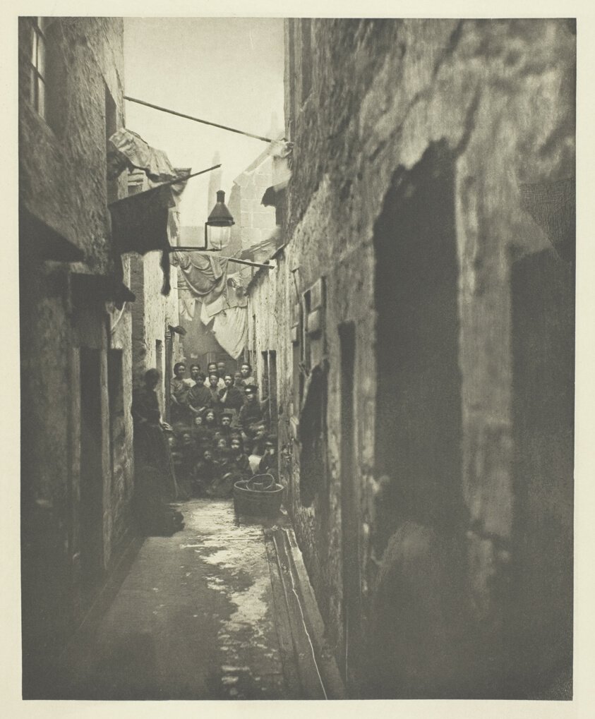 Close No. 118 High Street von Thomas Annan