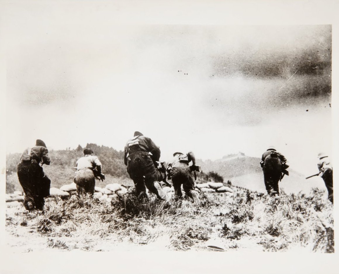 Gegenangriff vor dem Verlust von Irún an die Rebellen, Irún von Unbekannt Unbekannt