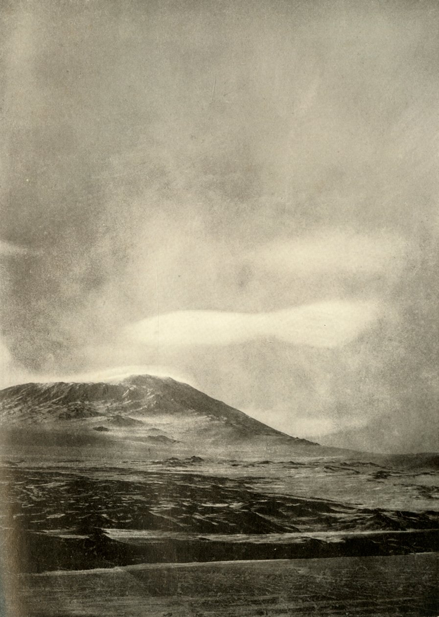 Hantelwolke über Erebus, ca. 1908, 1909 von Unbekannt
