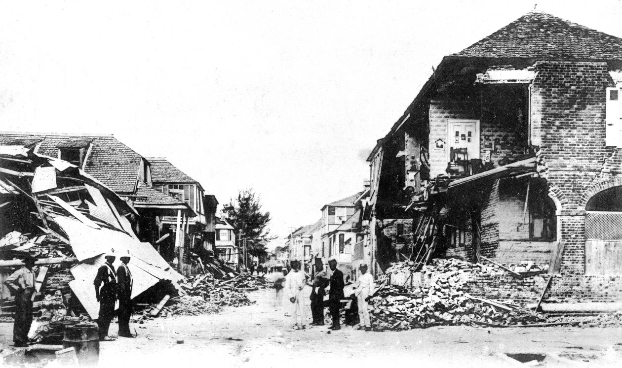 Erdbebenschäden, Duke Street, Kingston, Jamaika von Unbekannt