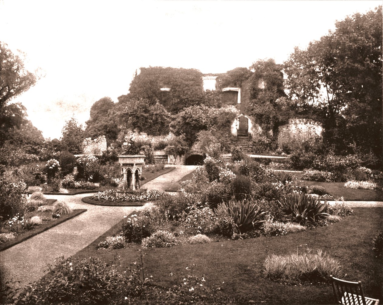 Schloss Farnham, in der Nähe von Aldershot, Surrey, 1894 von Unbekannt