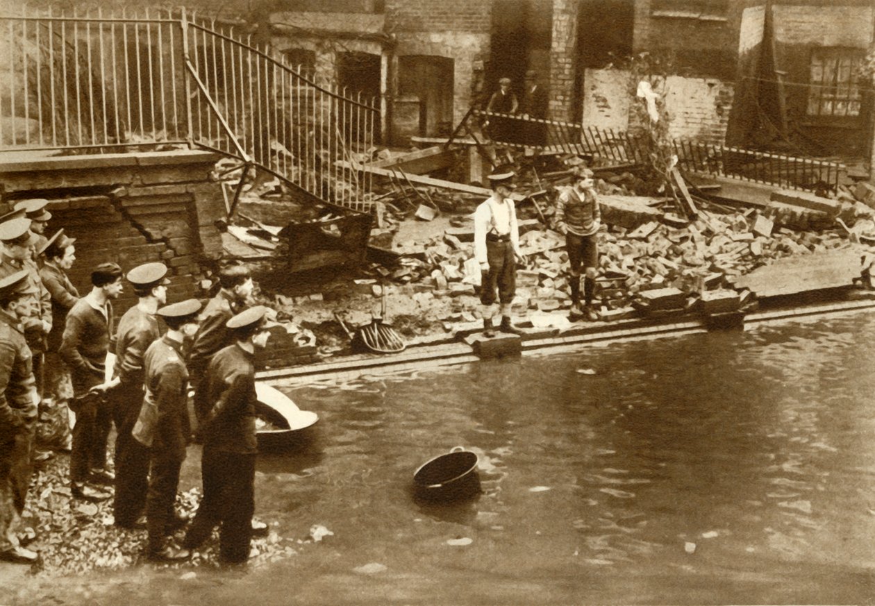 Überschwemmung in London, 1928, 1935 von Unbekannt