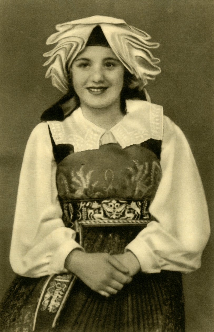 Mädchen in traditioneller Tracht, Gailtal, Österreich von Unbekannt