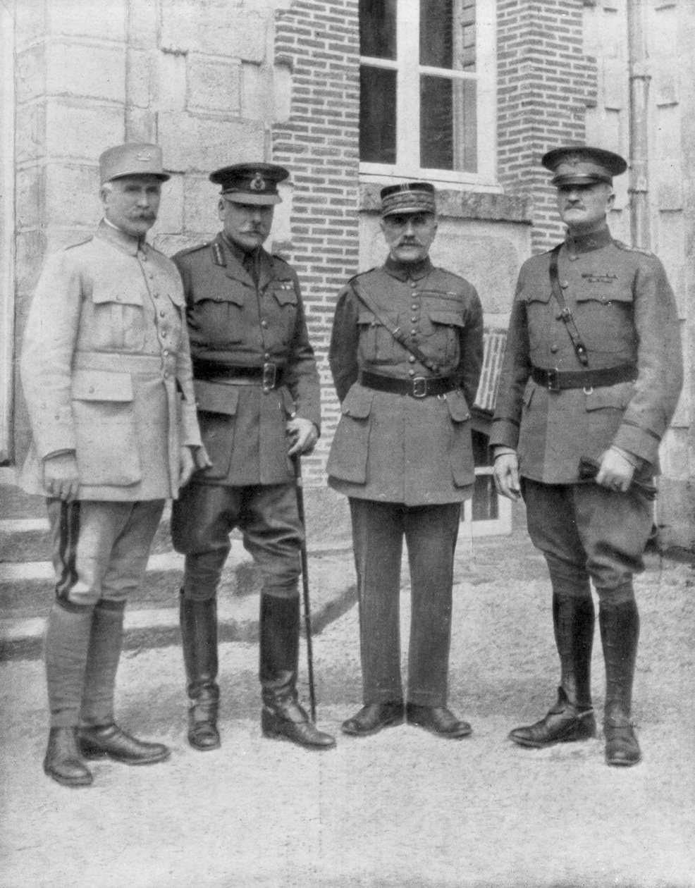 Die vier alliierten Kommandanten, Chateau Bombon, Frankreich, 1918 von Unbekannt