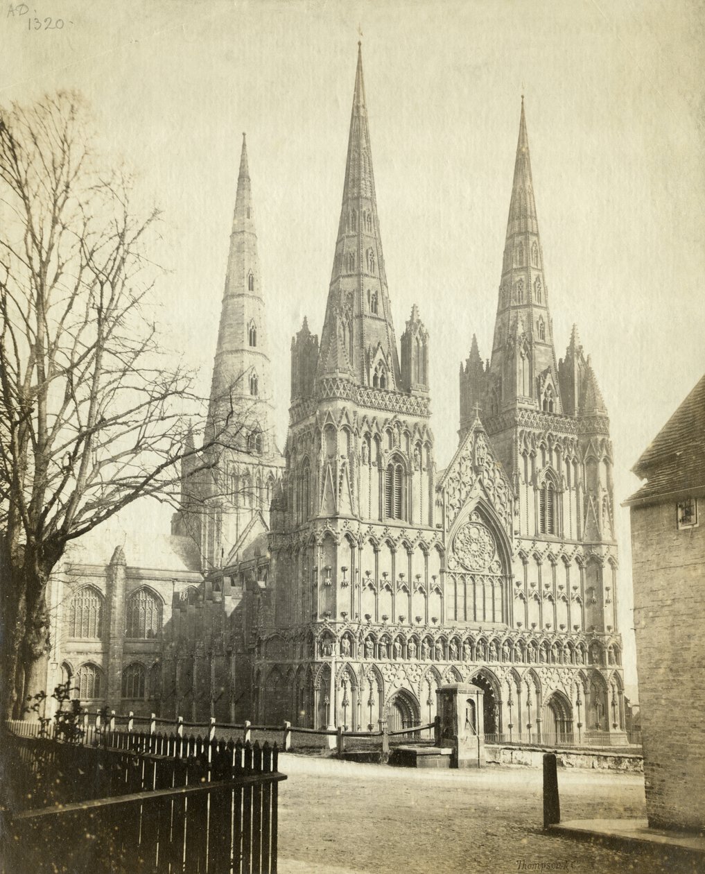 Lichfield Kathedrale OP08956 (s/w Foto) von Unbekannter Künstler