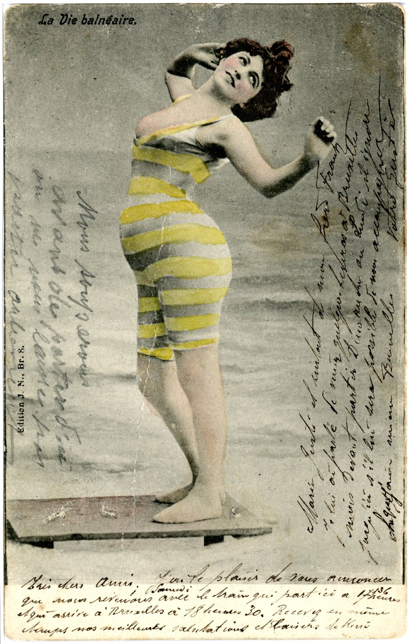 Frauen in Badeanzügen, ca. frühe 1900er (Postkarte) von Alec Hunter