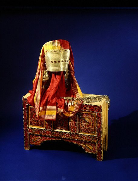 Kopfschmuck (Gold & Seide) von Yemen School