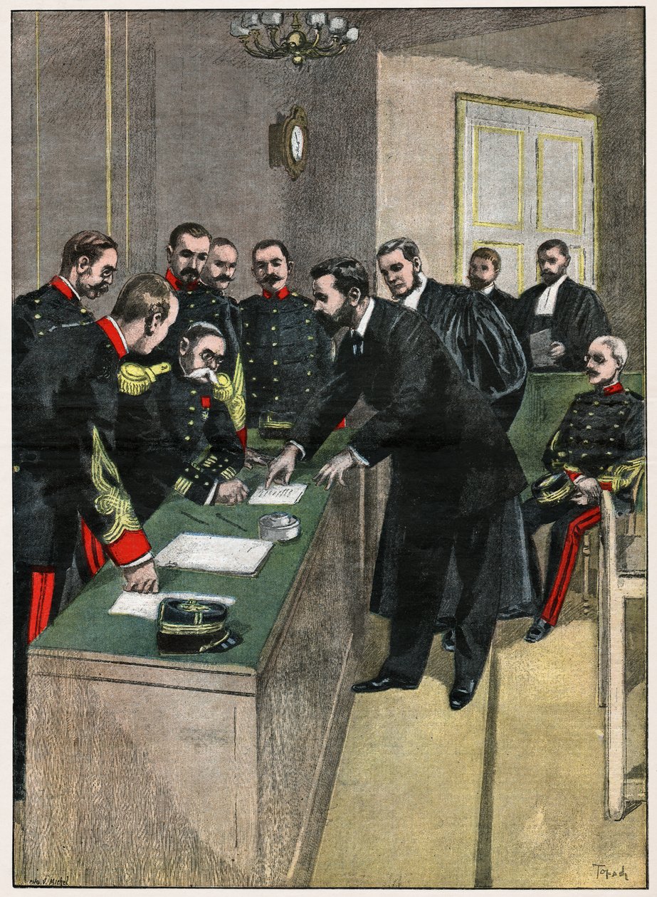Alphonse Bertillon von . .