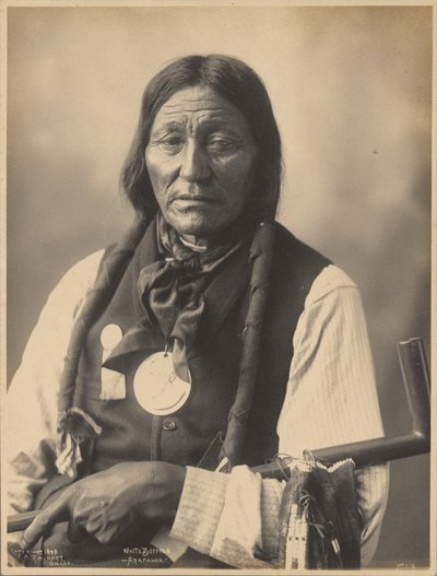 [Weißer Büffel, der Arapaho-Leute] von Adolph F. Muhr