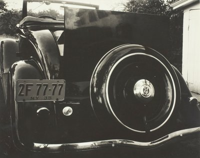 Auto 2F-77-77, 1935 von Alfred Stieglitz