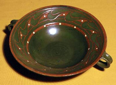 Irdenware-Schüssel, 1897-1900 von Alfred William Finch