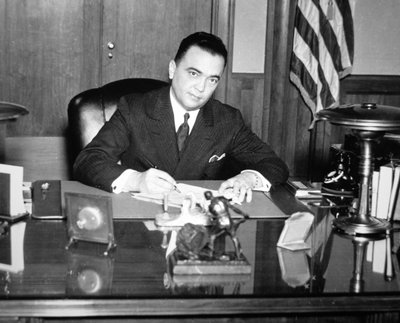 J. Edgar Hoover (1895-1972) 1935 von American Photographer