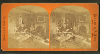 Ansicht von Amos Alcott in seinem Arbeitszimmer von American Photographer