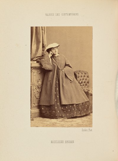 Madeleine Brohan von Andre Adolphe Eugene Disderi