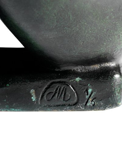 Kauerndes Mädchen, das einen Fuß hält von Aristide Maillol