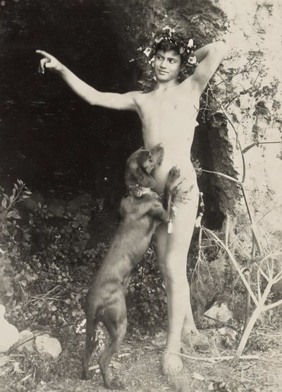 Nackter Jüngling mit Hund von Baron Wilhelm von Gloeden