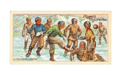 Ein Fußballspiel im Winterquartier von British School