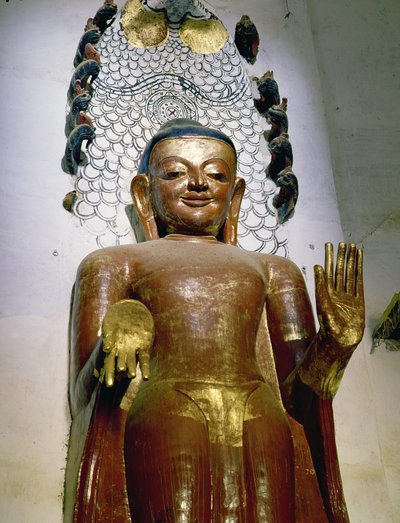 Statue eines stehenden Buddha von Burmese School