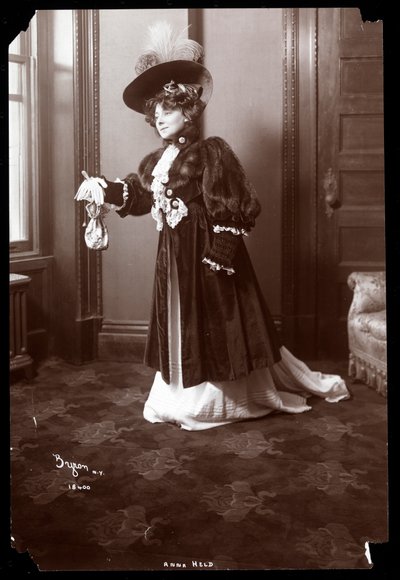 Anna Held, 1904 von Byron Company