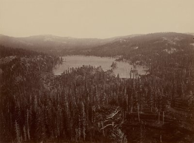 Dämme und See, Nevada County, Fernsicht von Carleton Watkins