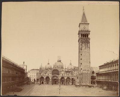 St. Markus Basilika mit Glockenturm, Venedig von Carlo Naya