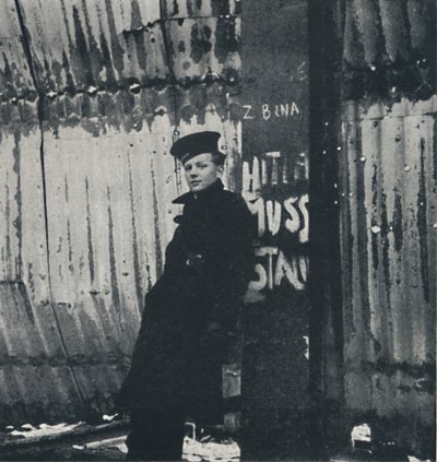 Junge, 1941 von Cecil Beaton