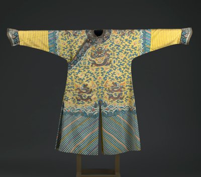 Kaiserrobe mit Knöpfen von Chinese School