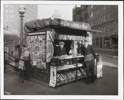Ein Zeitungsstand von Company Byron