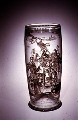 Sepia emaillierter Humpen, frühes 17. Jahrhundert von Dutch School