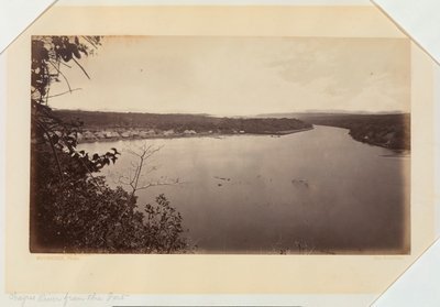 Chagres-Fluss von der Festung, Panama von Eadweard Muybridge