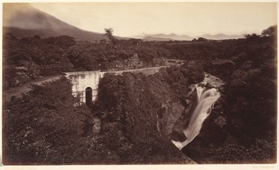 Wasserfälle des Michatoya--Palin, Guatemala von Eadweard Muybridge