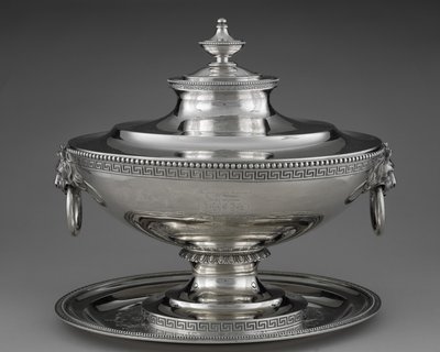 Suppenschüssel mit Unterteller von Edward Chandler Moore