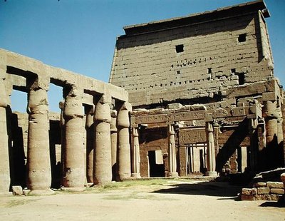 Peristylhof von Egyptian 19th Dynasty