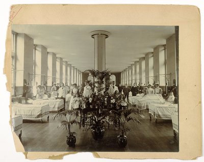 Eine Station im St. Thomas Hospital, 1908 von English Photographer