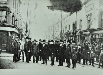 Hare Street: Eröffnung der Woolwich-Fähre, 1889 von English Photographer