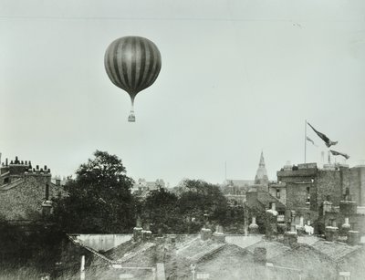 Poplar Recreation Ground: Heißluftballon, 1892 von English Photographer