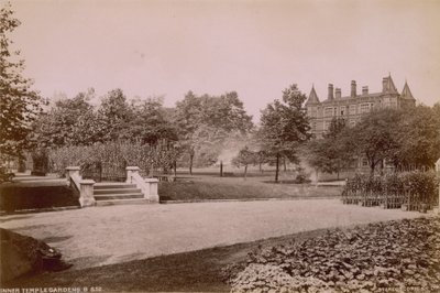 Postkarte mit den Inner Temple Gardens von English Photographer