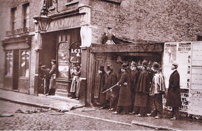 Belagerung der Sidney Street, London von English Photographer